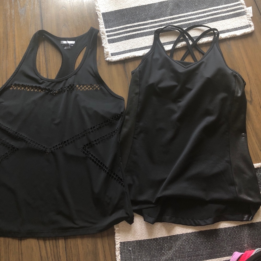 Black workout tanks